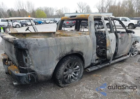 2015 Ram 1500 Longhorn из США, поврежденный, VIN 1C6RR7PT8FS565025